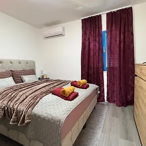 Lolita Apartman